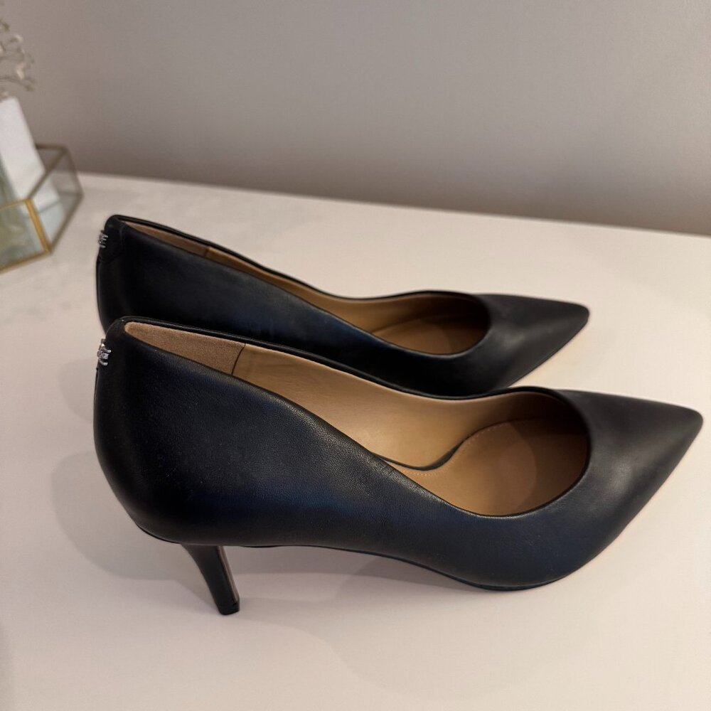 Jessica Simpson Black Heels 7W - Picture 7 of 8